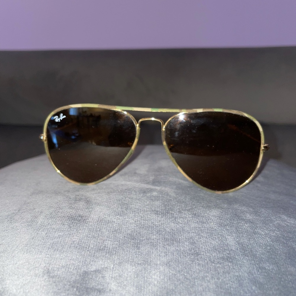Authentic Ray-Ban sunglasses. - Picture 3 of 3